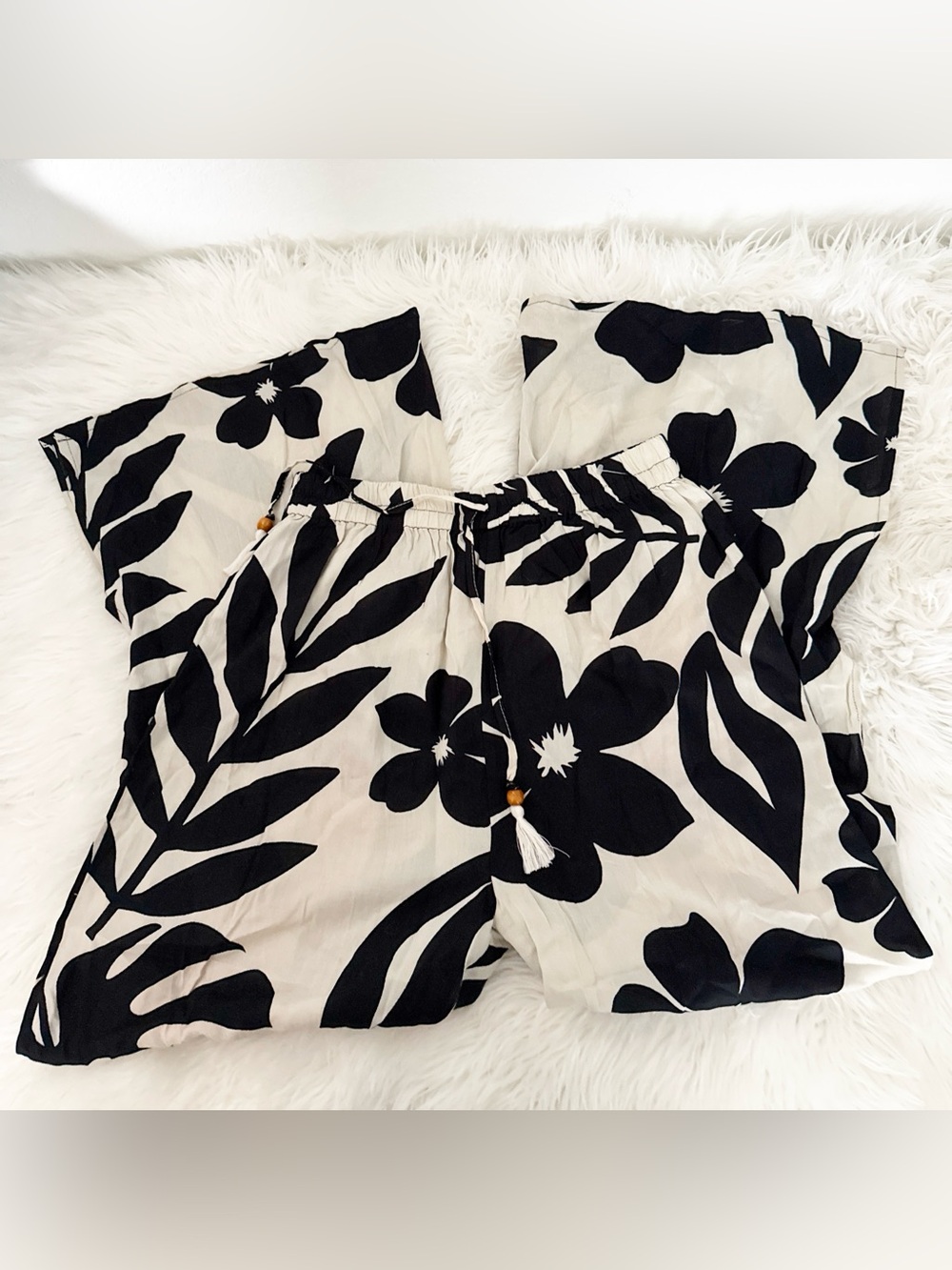 Wide-Leg Floral Pull-On Pants in Black & White